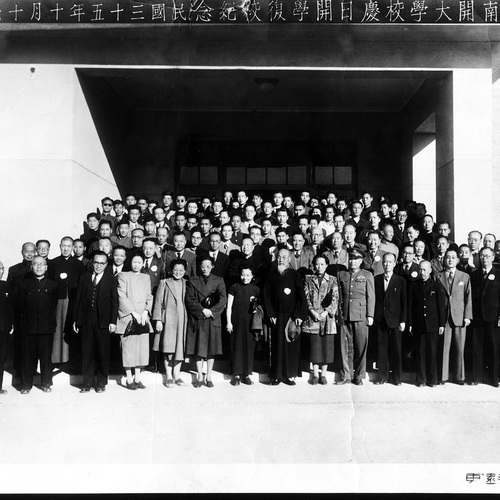 1946